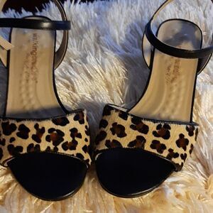 NWT Walking Cradles Light Brown/Black Leopard Print Size 7 1/2 W